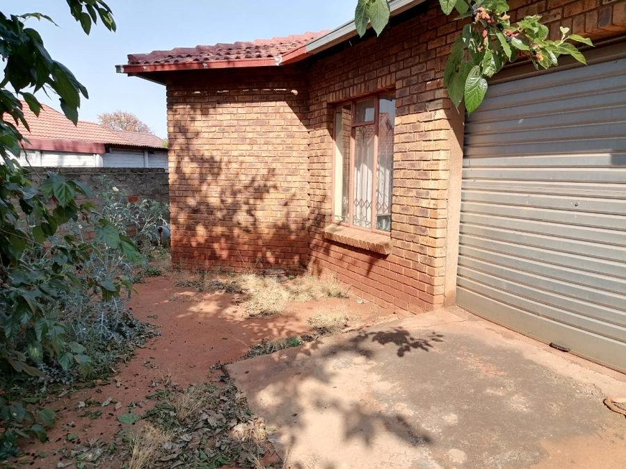 3 Bedroom Property for Sale in Geelhoutpark North West